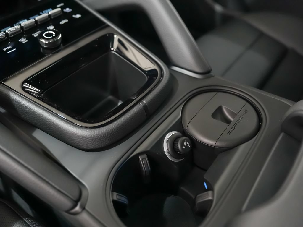 New 2026 Porsche Cayenne AWD/4WD image 32