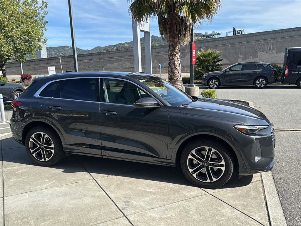 Used 2025 Audi Q5 Prestige image 5