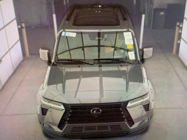 Used 2024 Lexus GX 550 w/ Accessory Package (Z1) AWD/4WD image 11