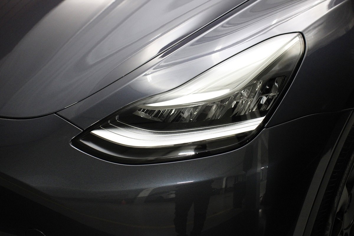 Used 2023 Tesla Model Y Long Range AWD/4WD image 3