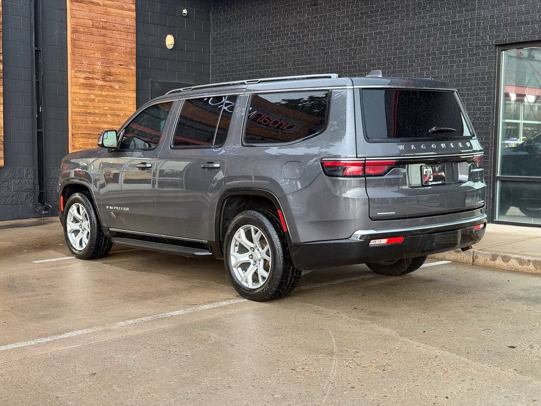 Used 2022 Jeep Wagoneer Series II AWD/4WD image 3