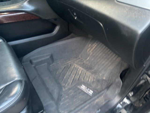 Used 2019 GMC Yukon SLT w/ Premium Edition AWD/4WD image 19