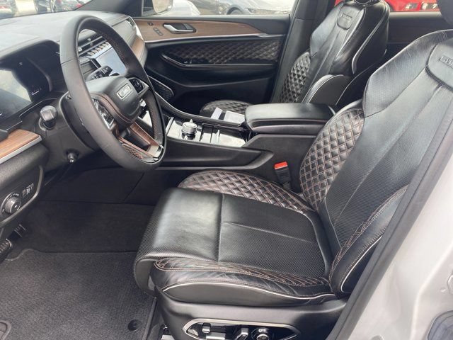 Used 2022 Jeep Grand Cherokee L Summit w/ Advanced Protech Group IV AWD/4WD image 27