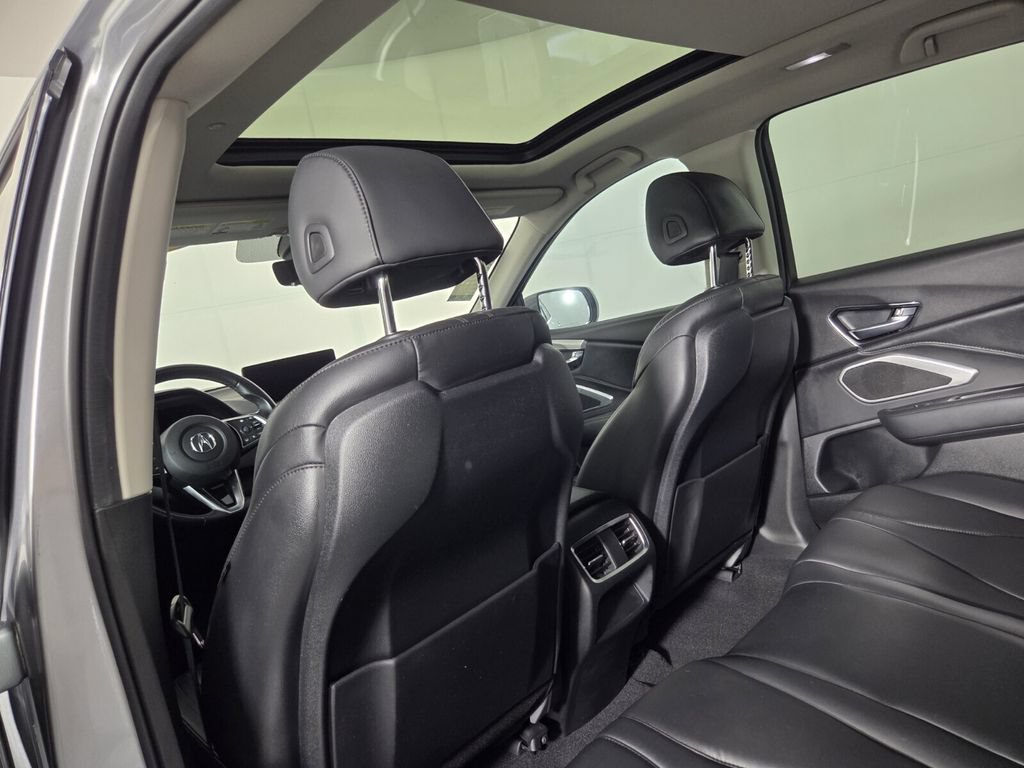 Used 2024 Acura RDX SH-AWD image 25