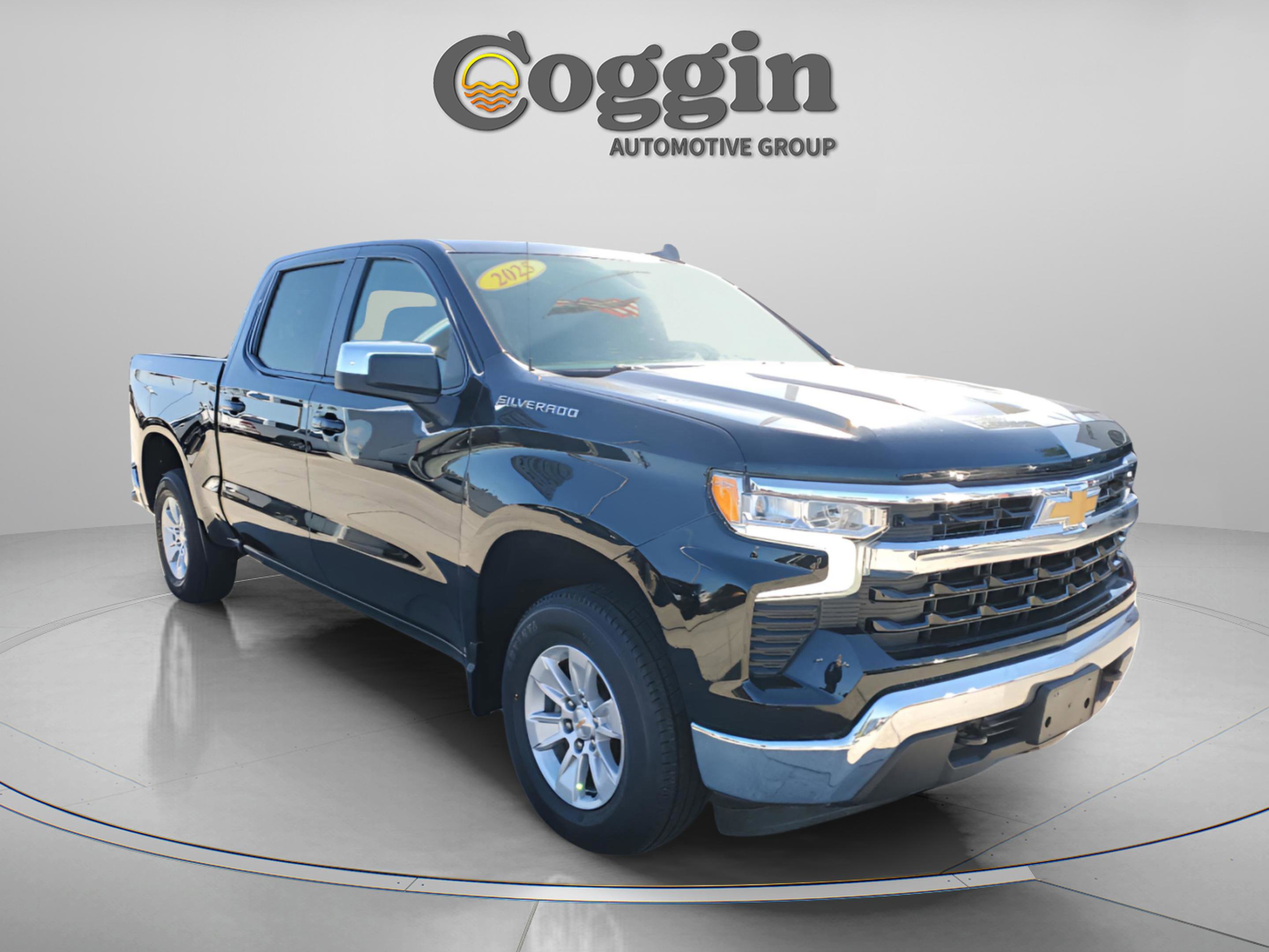 Used 2025 Chevrolet Silverado 1500 LT AWD/4WD image 4