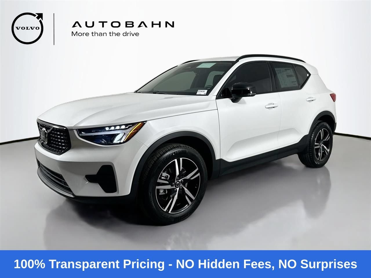 New 2026 Volvo XC40 B4 Core FWD image 1
