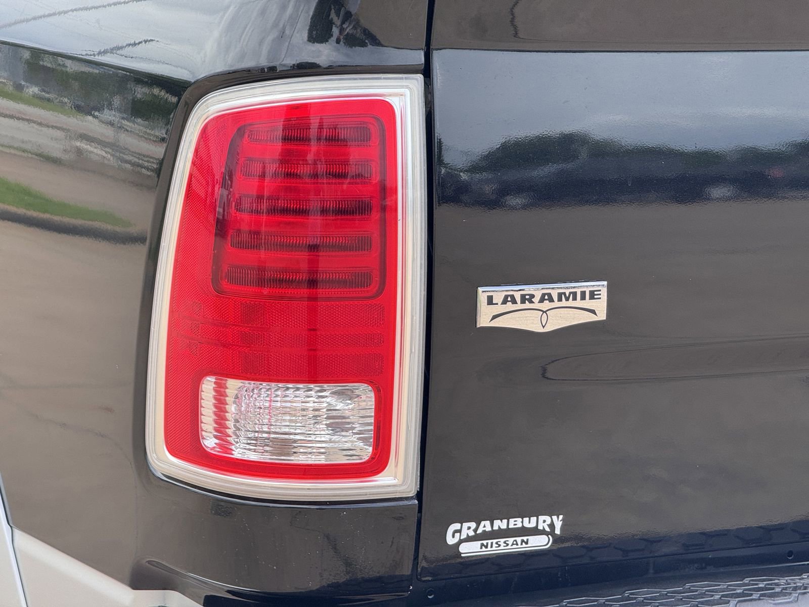 Used 2017 RAM 1500 Laramie w/ Convenience Group image 10