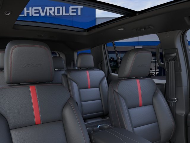 New 2026 Chevrolet Traverse RS w/ LPO, Floor Liner Package FWD image 24