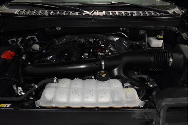 Used 2024 Ford Expedition Limited image 11