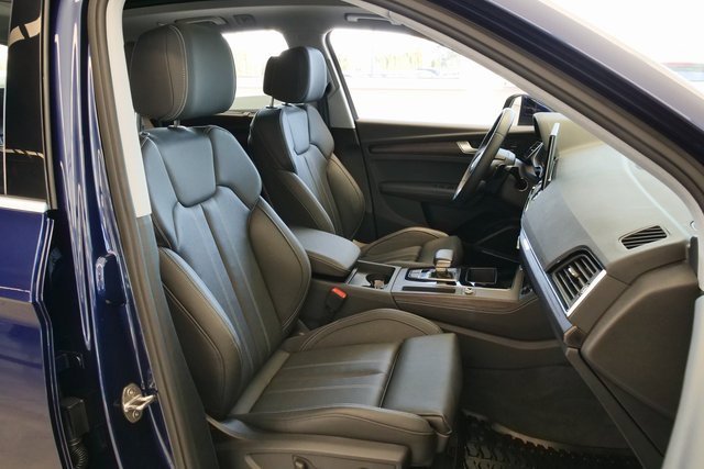 Certified 2025 Audi Q5 2.0T Premium Plus w/ Premium Plus Package image 16