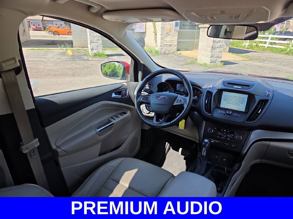 Used 2017 Ford Escape SE w/ SE Leather Comfort Package AWD/4WD image 13
