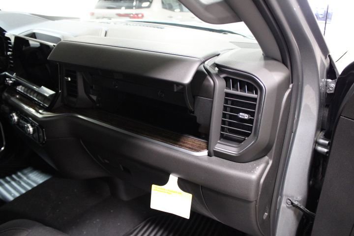 New 2026 GMC Sierra 1500 SLE w/ X31 Off-Road Package image 23