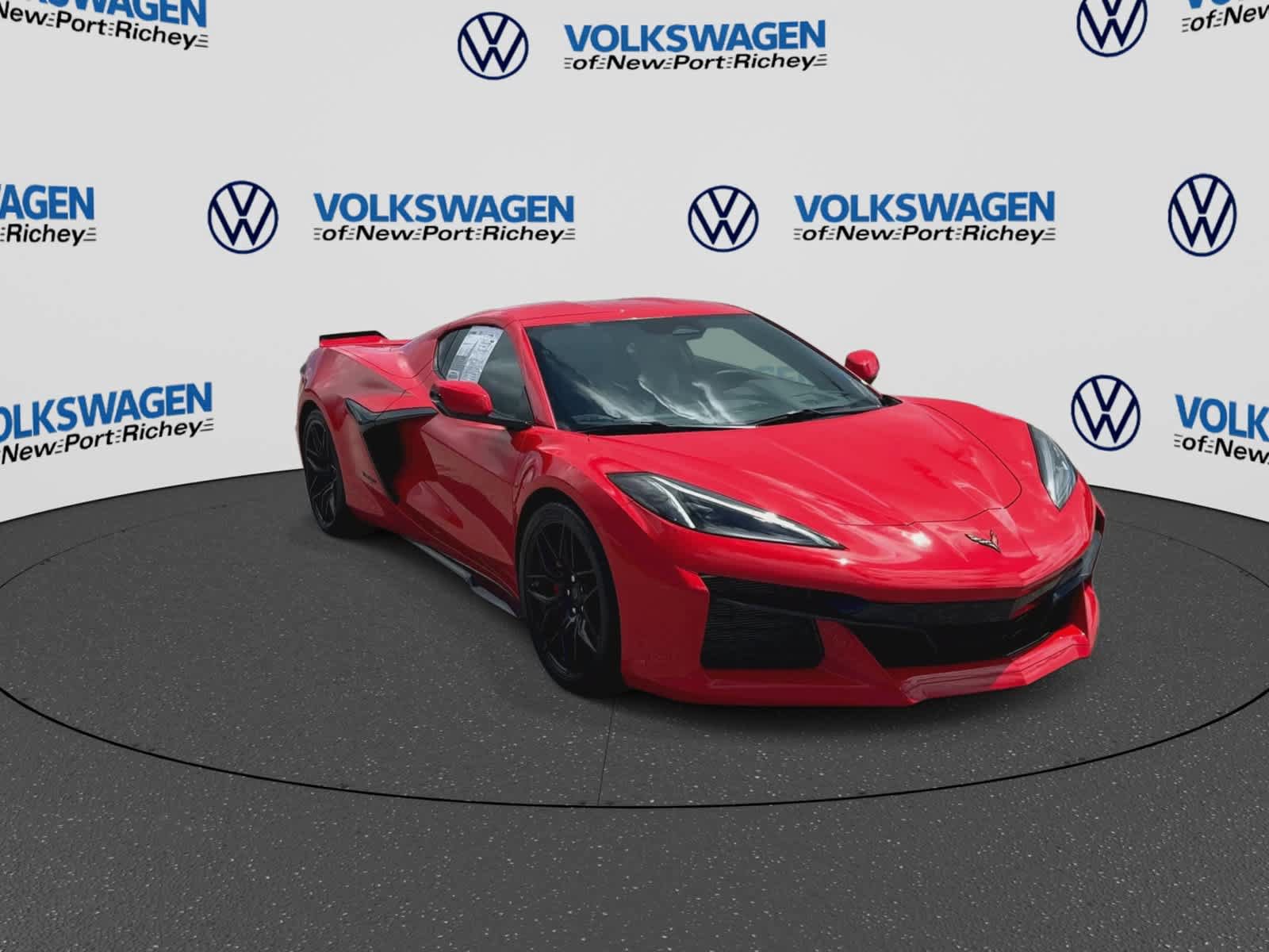 Used 2024 Chevrolet Corvette Z06 RWD image 2