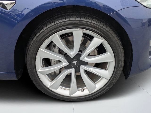 Used 2020 Tesla Model 3 Standard Range Plus image 9