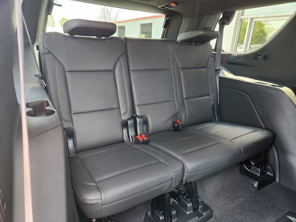 Used 2023 Chevrolet Tahoe Z71 w/ Off-Road Capability Package AWD/4WD image 13