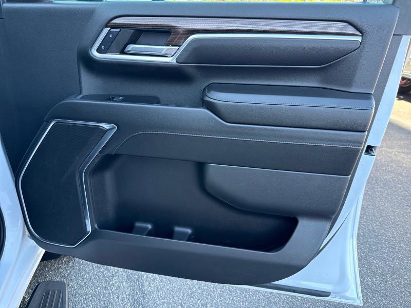 Used 2024 Chevrolet Silverado 2500 LT image 66