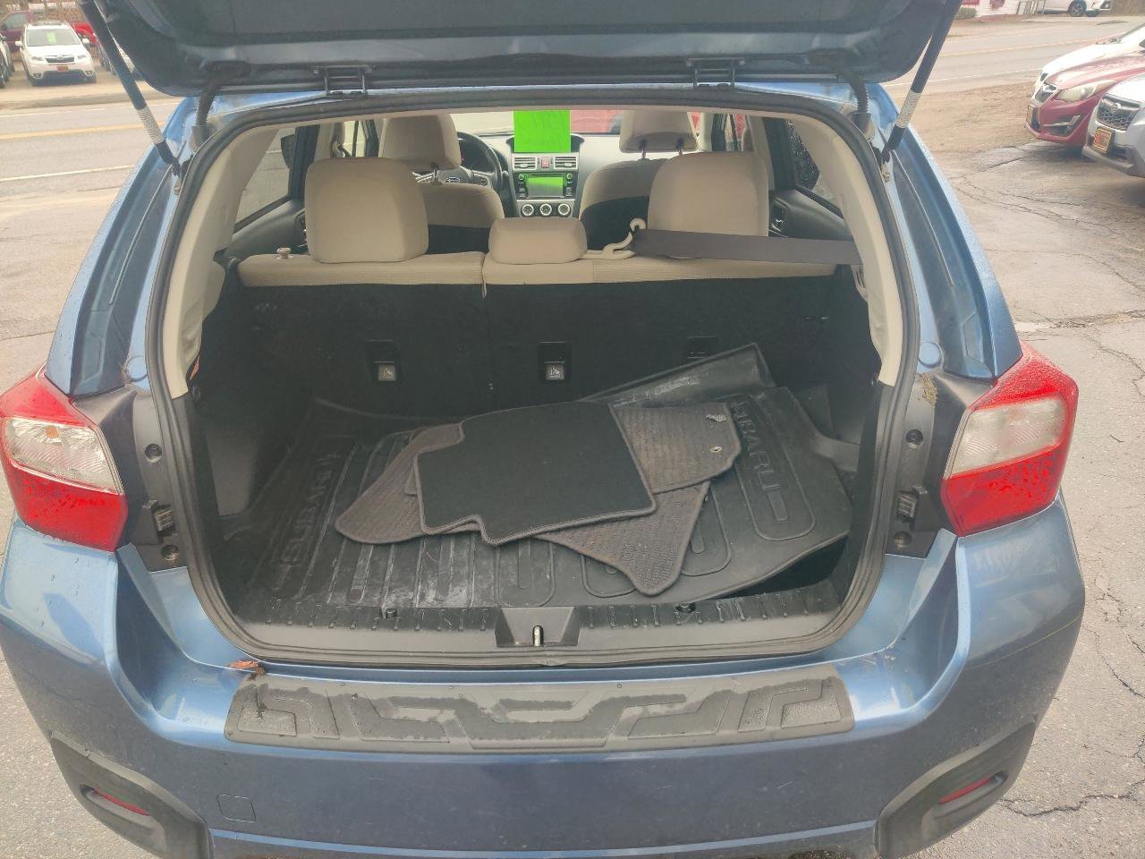 Used 2017 Subaru Crosstrek 2.0i Premium w/ Moonroof Package image 11