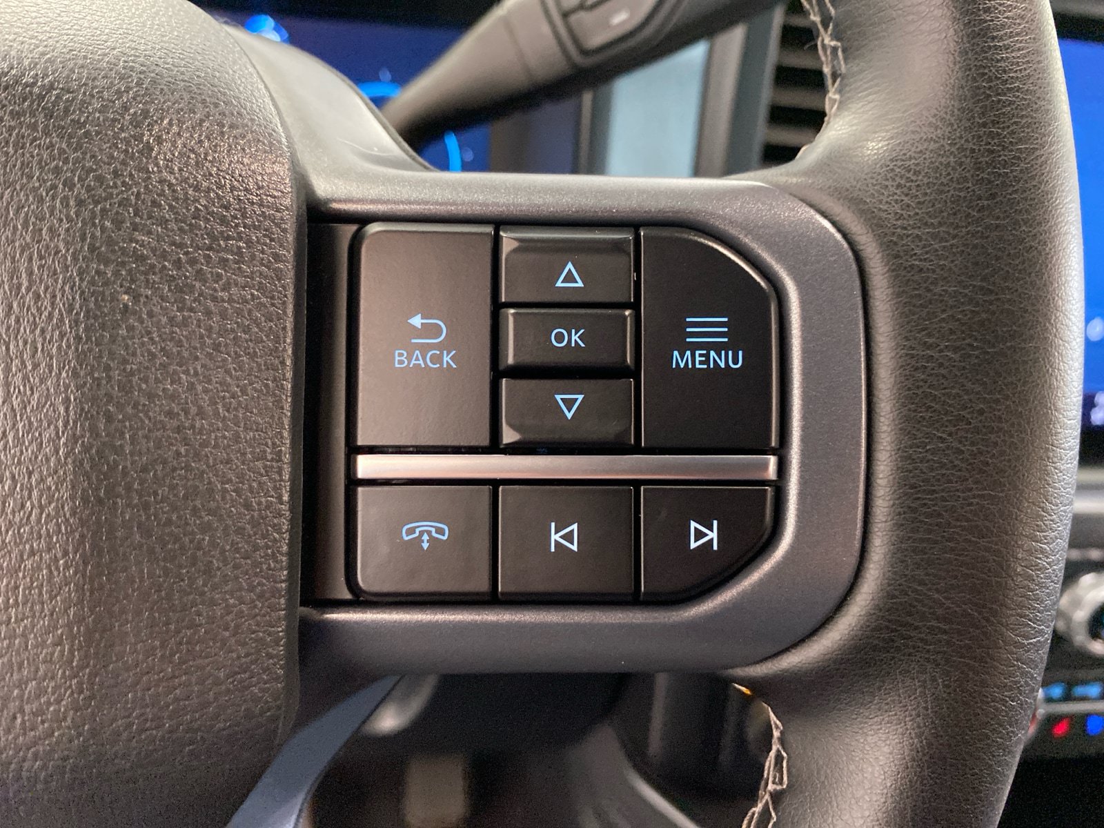 Used 2025 Ford F350 Lariat AWD/4WD image 21