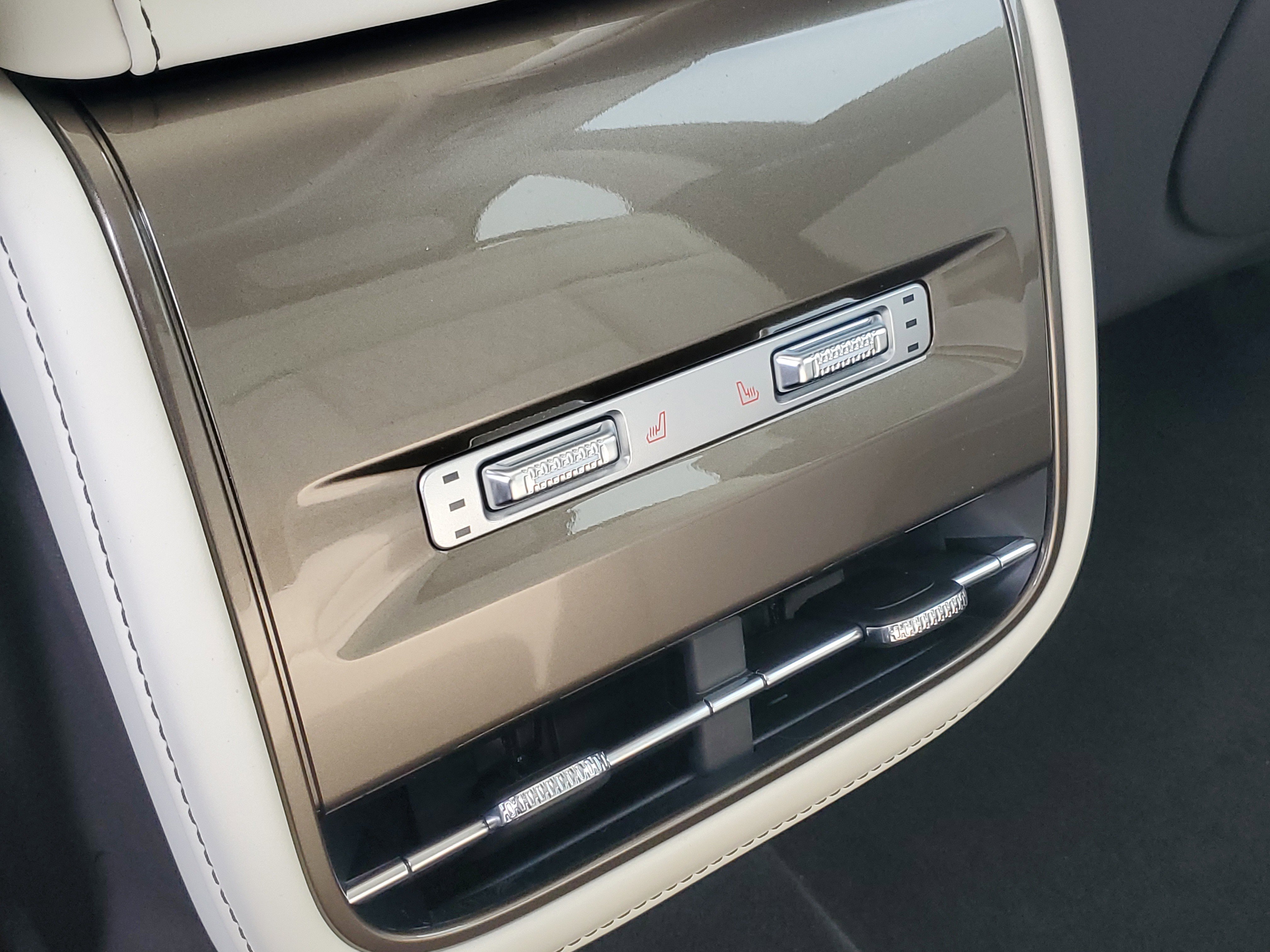 New 2026 Lincoln Nautilus Black Label w/ Jet Appearance Package image 30