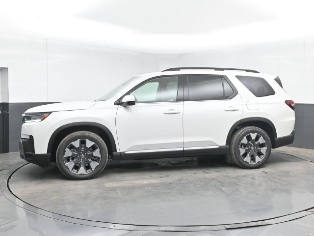 New 2026 Honda Pilot Touring image 6