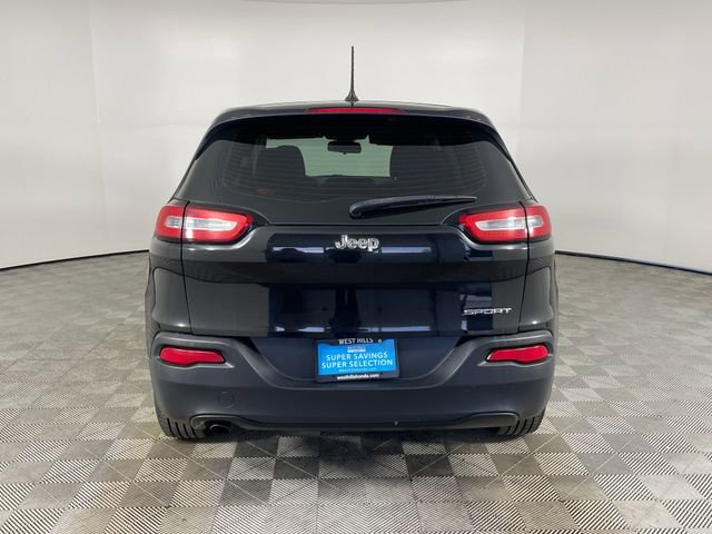 Used 2015 Jeep Cherokee Sport FWD image 22