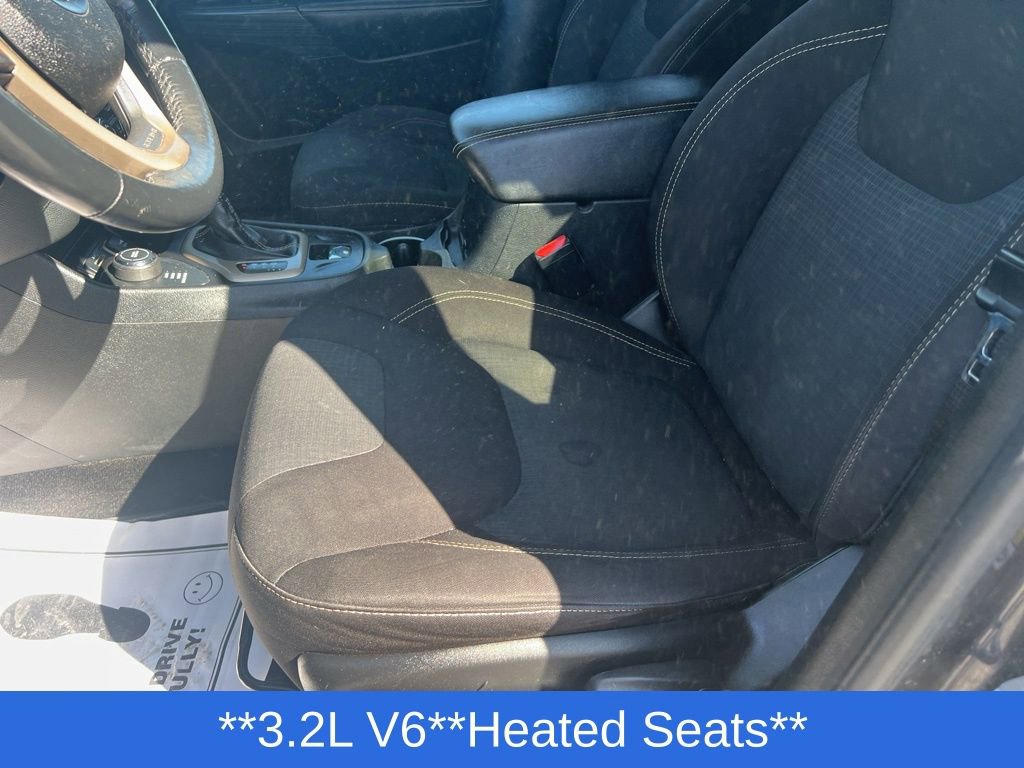 Used 2016 Jeep Cherokee Latitude w/ Cold Weather Group image 26