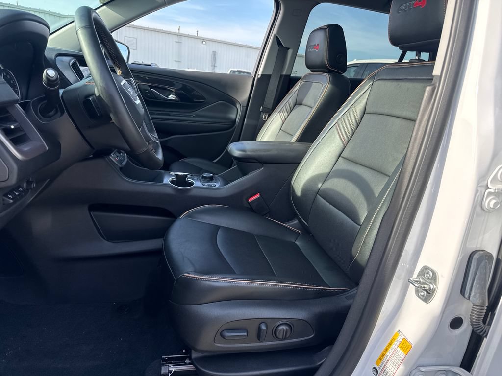 Used 2024 GMC Terrain AT4 w/ Tech Package AWD/4WD image 16