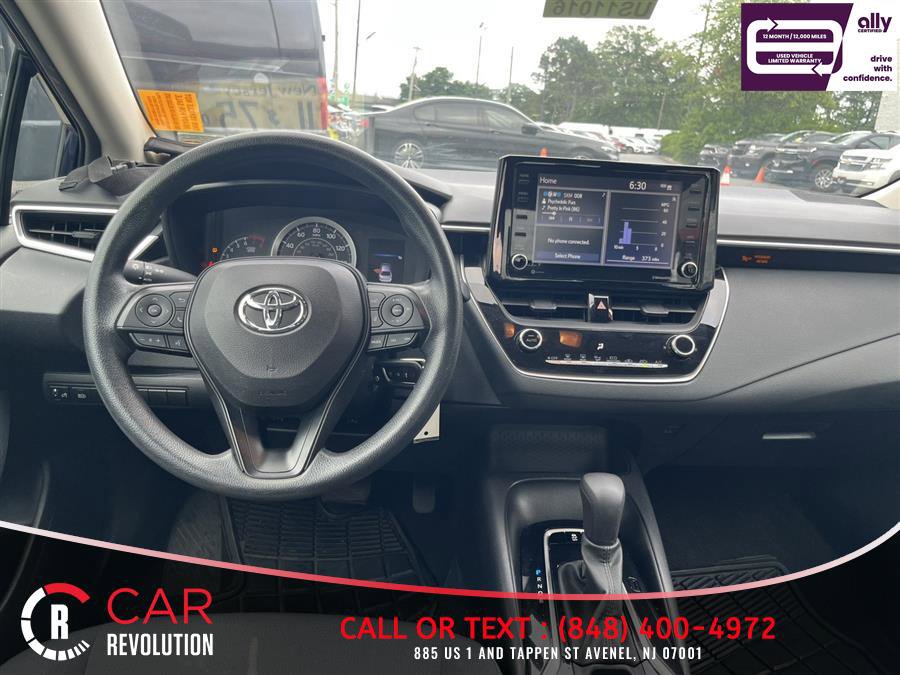 Used 2022 Toyota Corolla LE FWD image 25