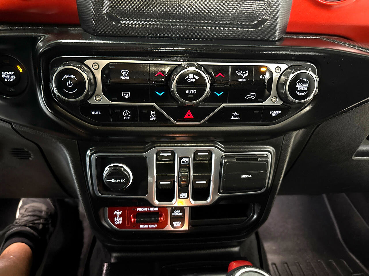 Used 2020 Jeep Gladiator Rubicon image 19