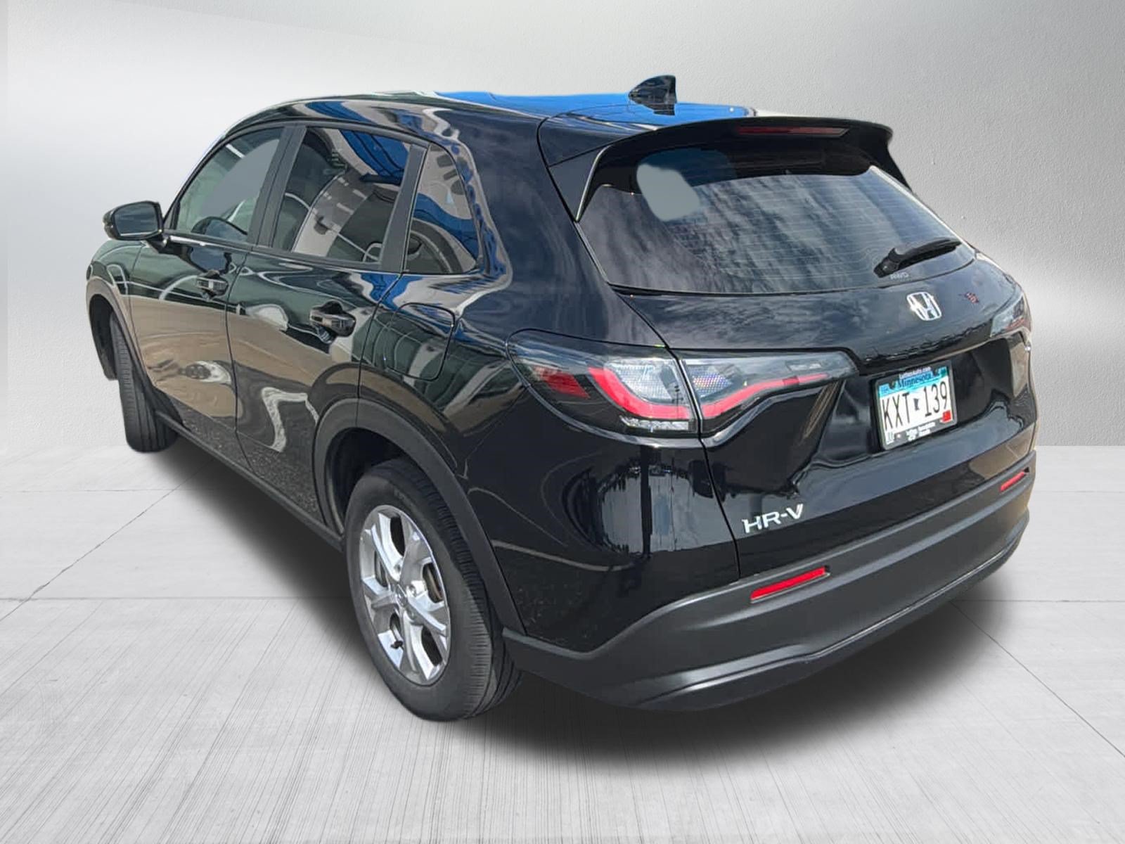 Used 2024 Honda HR-V LX image 9
