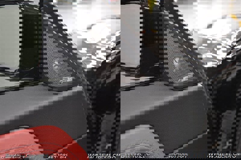 Used 2023 BMW 230i w/ M Sport Package image 23