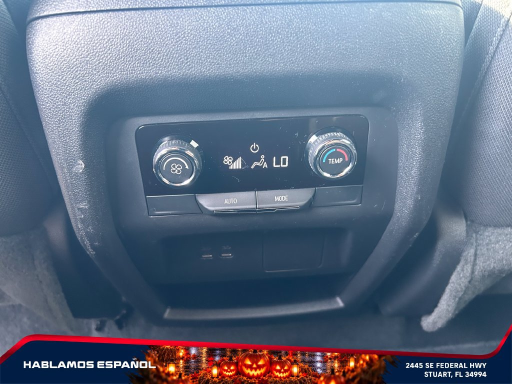 Used 2026 Chevrolet Traverse LT FWD image 27