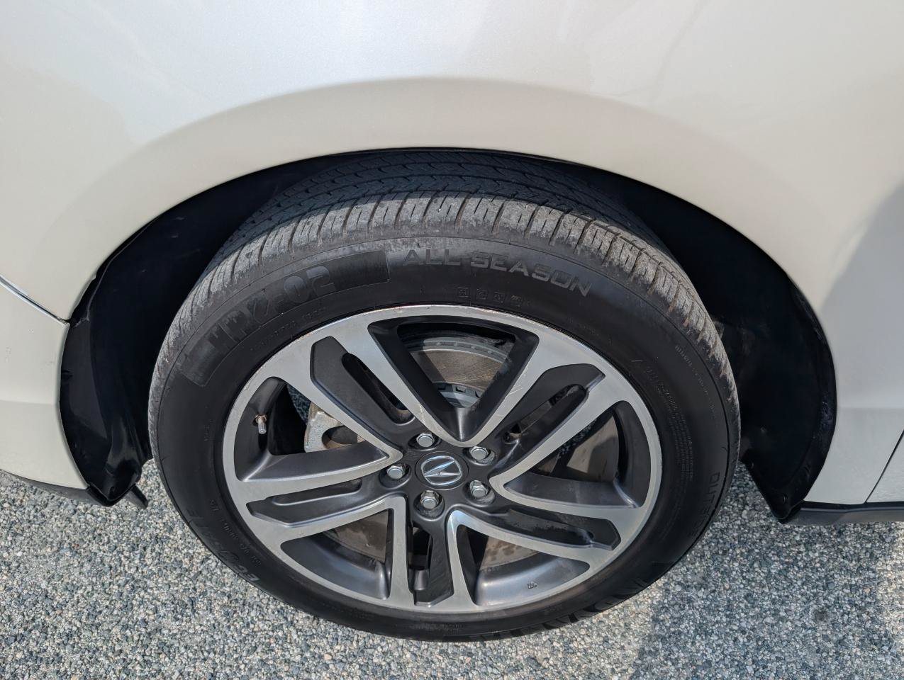 Used 2017 Acura MDX w/ Advance Package AWD/4WD image 12