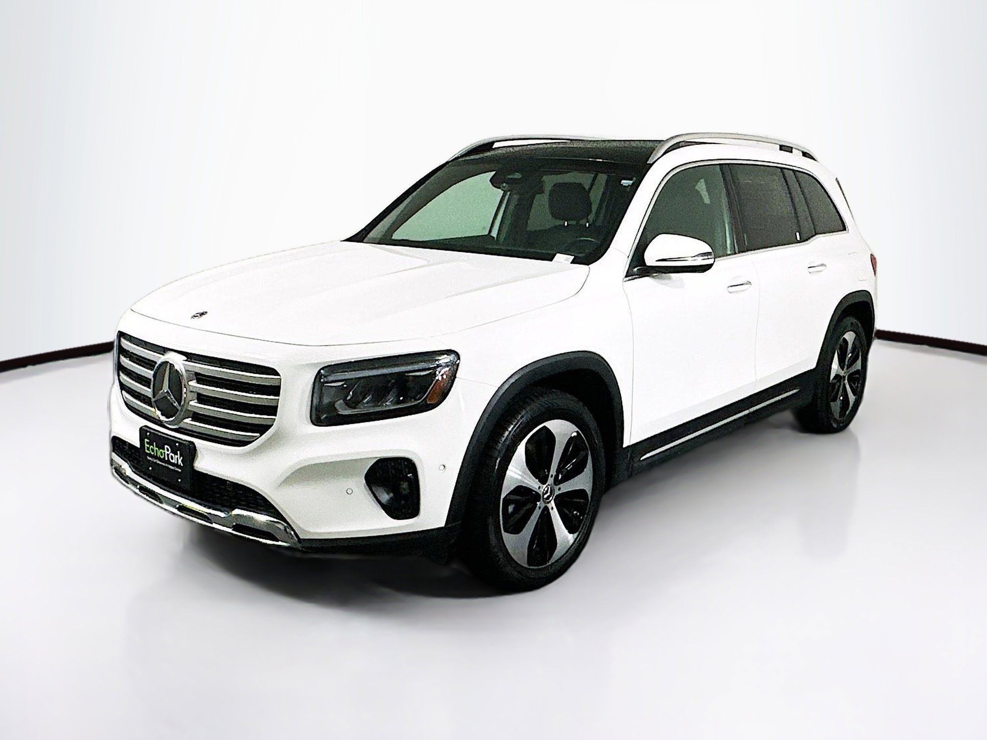 Used 2025 Mercedes-Benz GLB 250 image 3