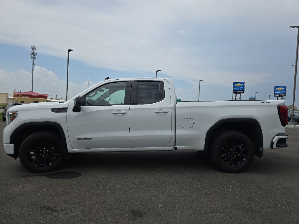 Used 2022 GMC Sierra 1500 Elevation AWD/4WD image 16
