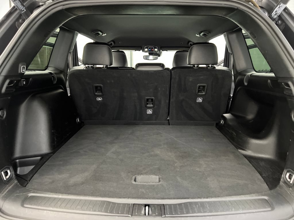 Used 2024 Jeep Grand Cherokee Altitude RWD image 35