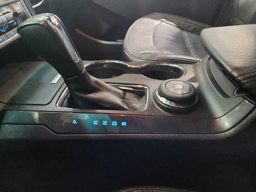 Used 2017 Ford Explorer XLT w/ Equipment Group 201A AWD/4WD image 26