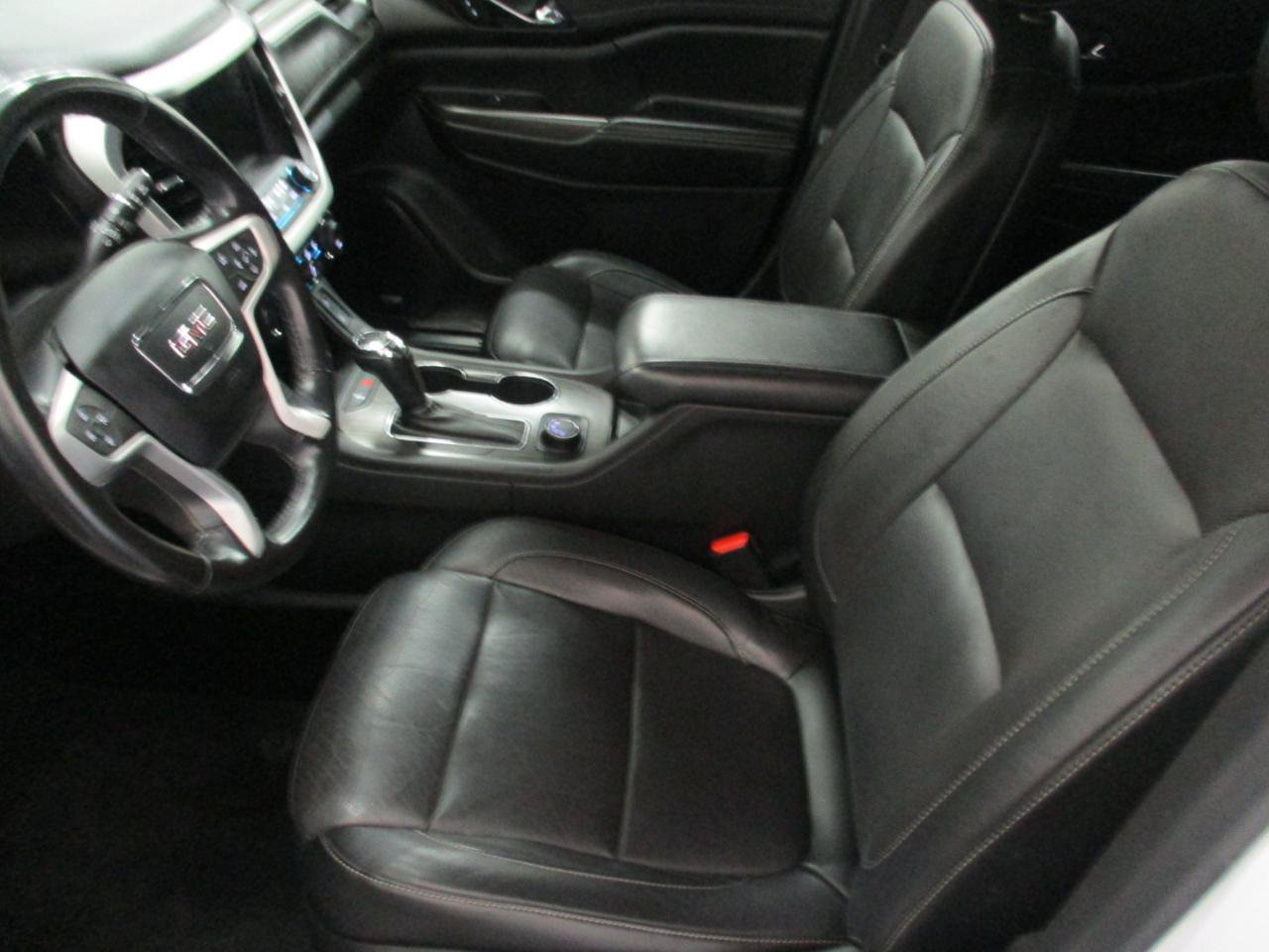 Used 2019 GMC Acadia SLT AWD/4WD image 9