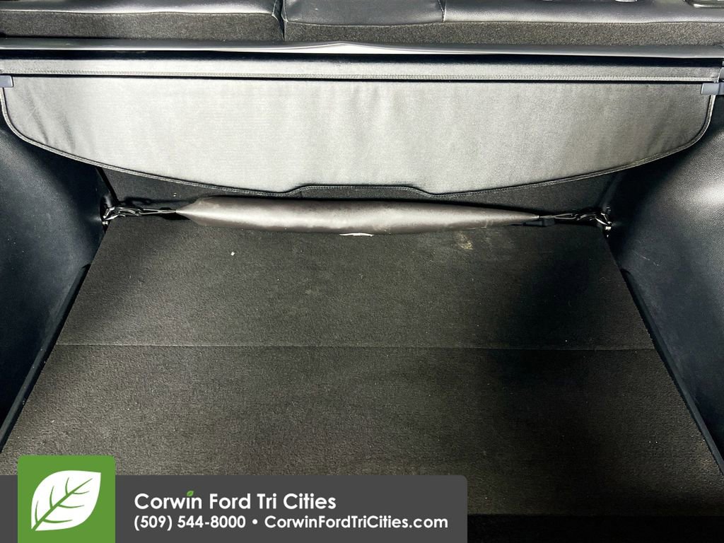 Used 2023 Toyota Corolla Cross XLE image 28