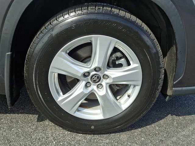 Used 2022 Toyota Highlander L AWD/4WD image 8