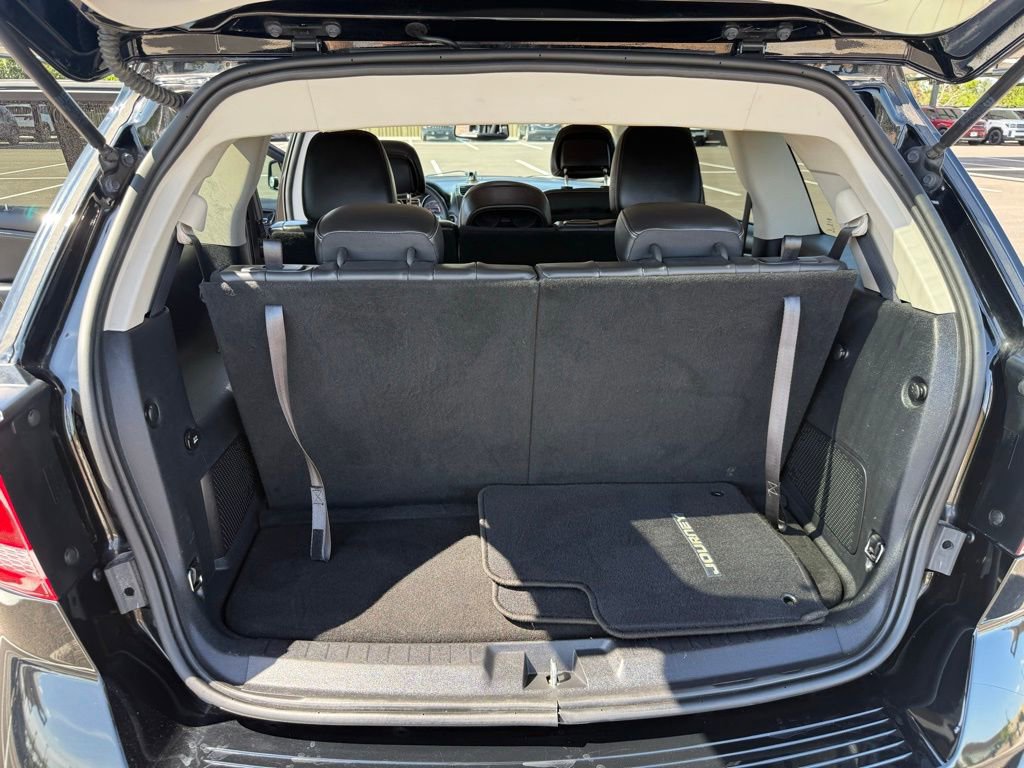 Used 2017 Dodge Journey Crossroad w/ Popular Equipment Group FWD image 27