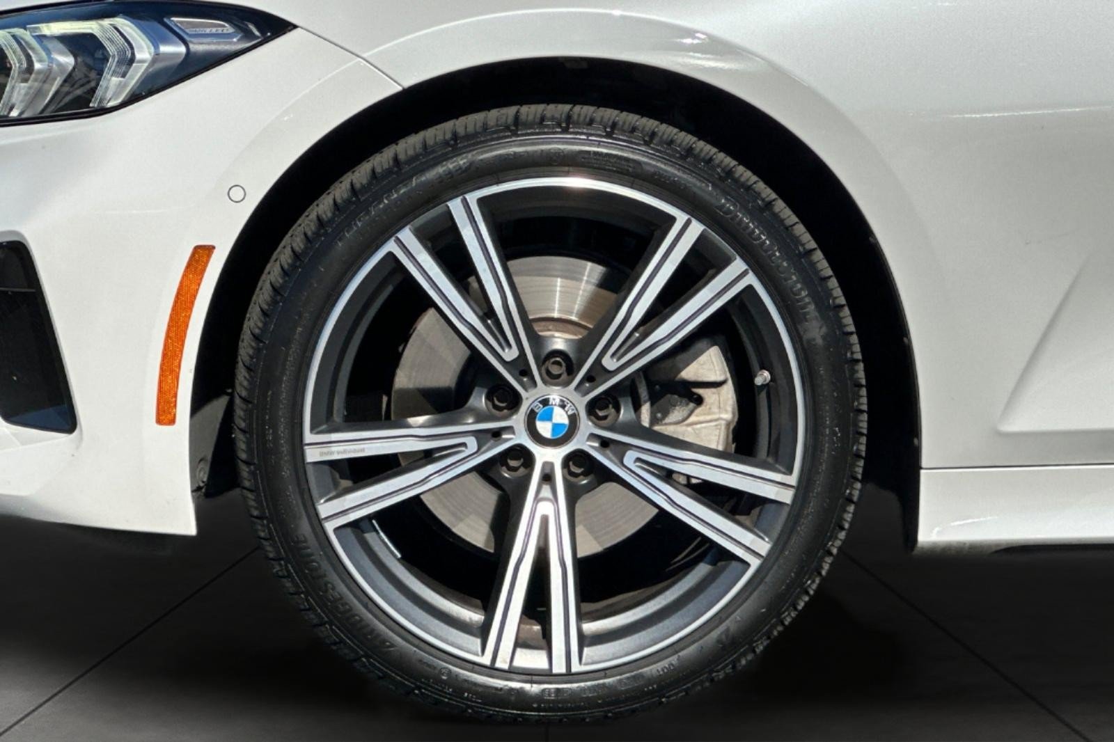 Used 2024 BMW 330i Sedan w/ Convenience Package RWD image 25