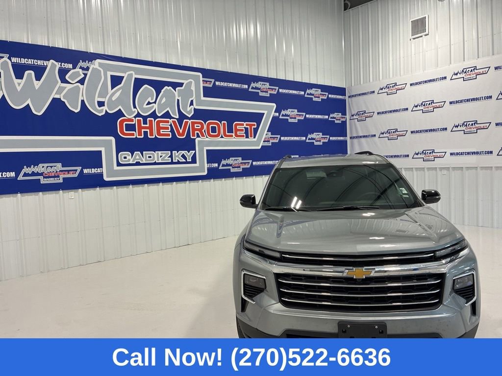 Used 2026 Chevrolet Traverse LT image 8