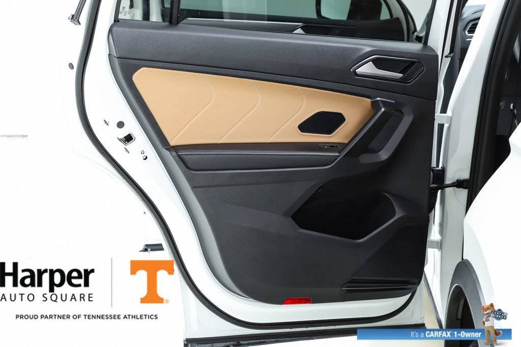 Used 2023 Volkswagen Tiguan SE R-Line image 17