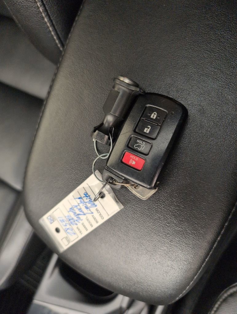 Used 2016 Toyota RAV4 Limited w/ Advanced Technology Package image 46