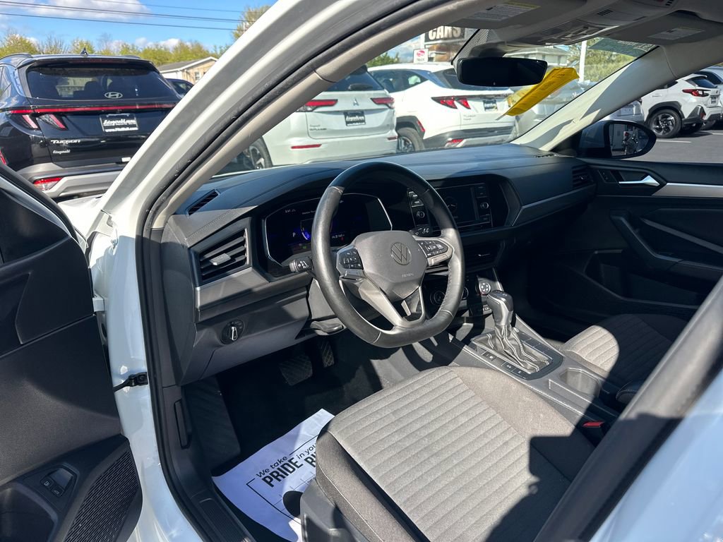 Used 2022 Volkswagen Jetta S FWD image 18