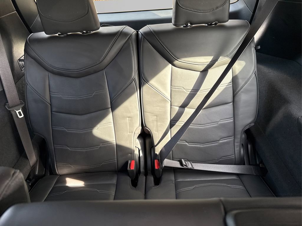 Used 2023 Cadillac XT6 Sport w/ Platinum Package image 40