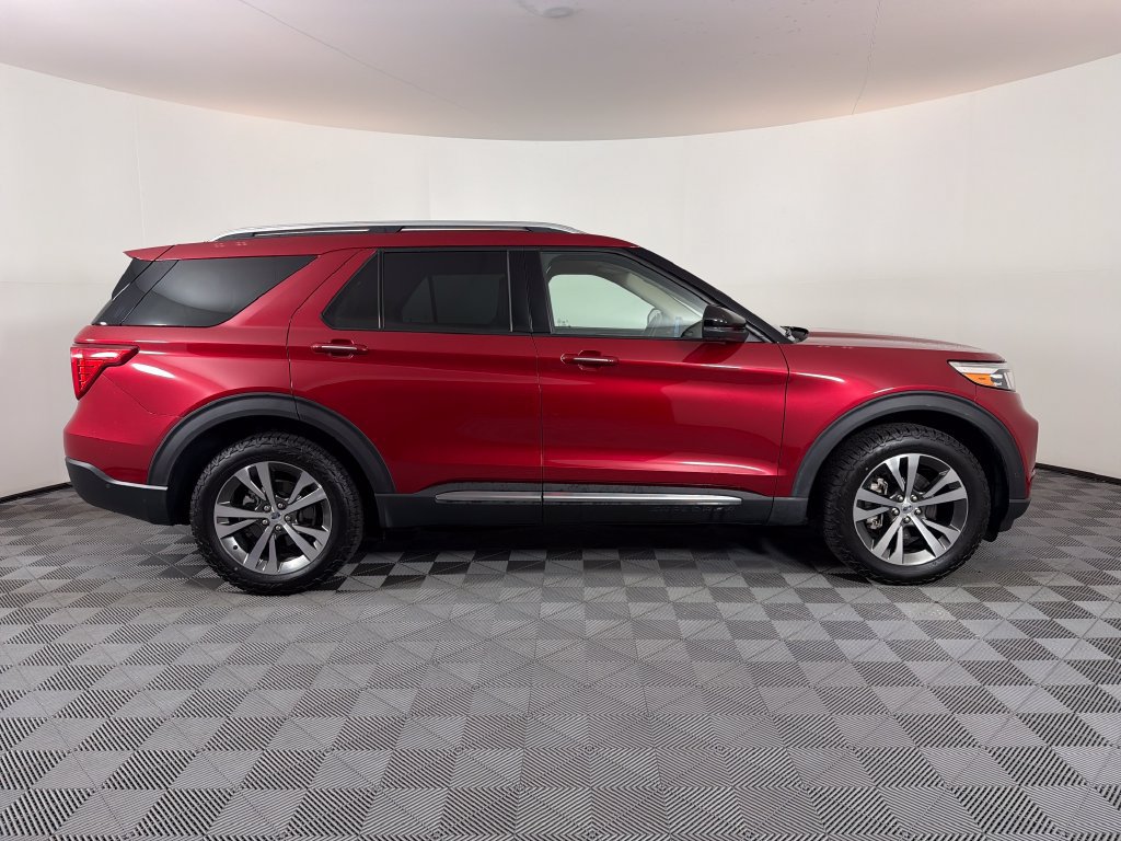 Certified 2020 Ford Explorer Platinum w/ Premium Technology Package AWD/4WD image 2