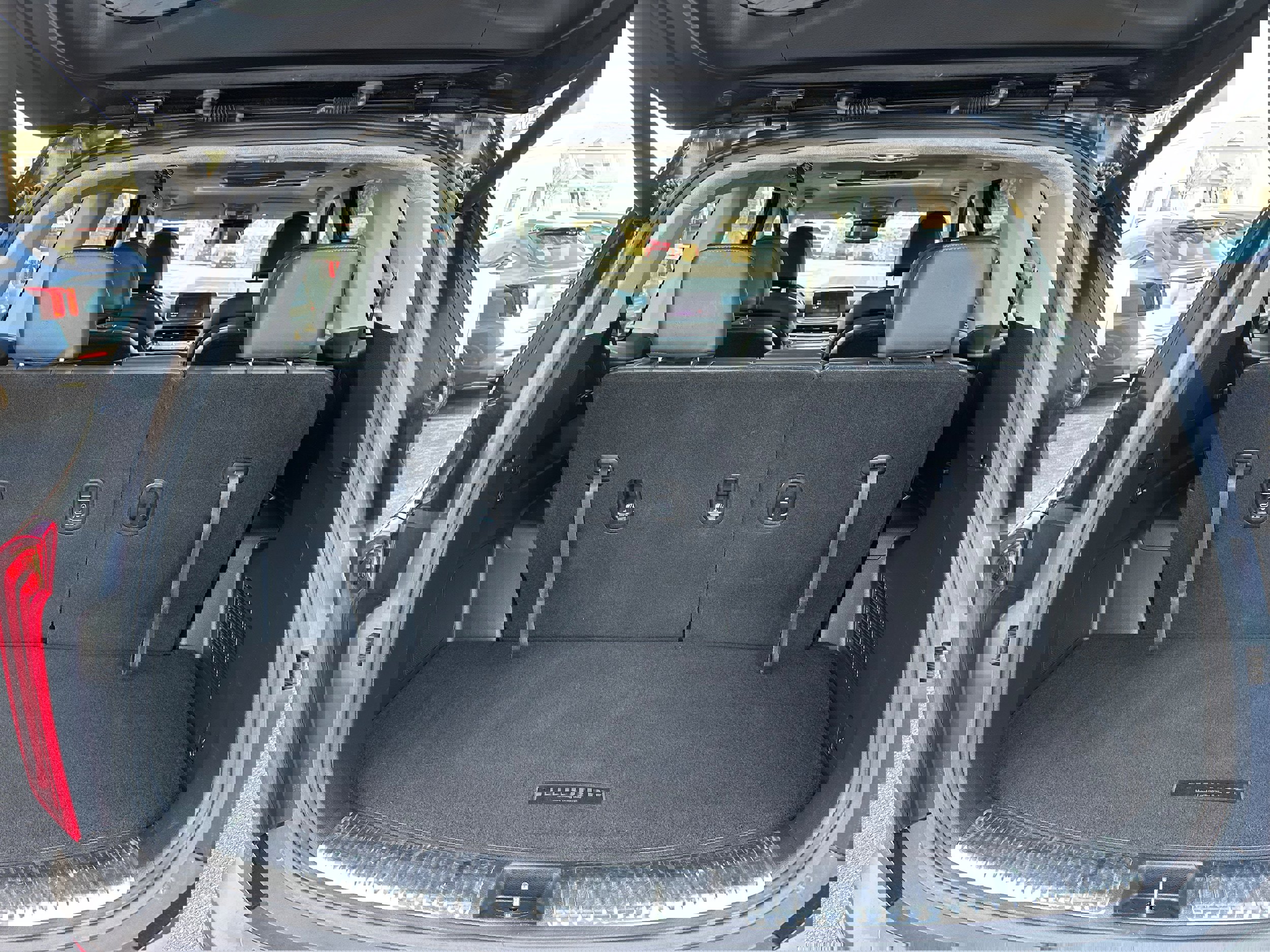 Used 2022 Kia Telluride SX w/ SX Prestige Package image 12