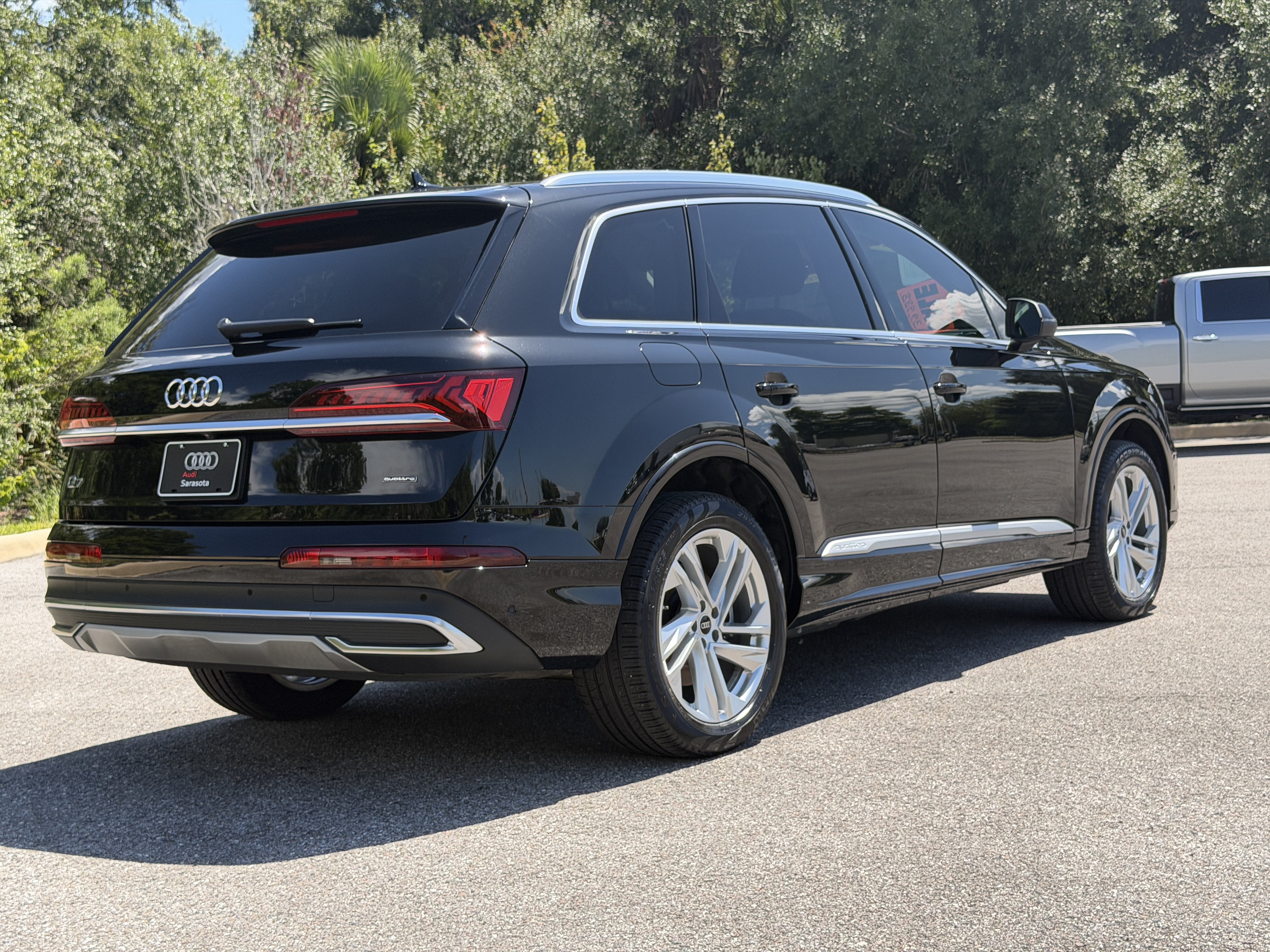 Used 2023 Audi Q7 2.0T Premium Plus w/ Premium Plus Package AWD/4WD image 4